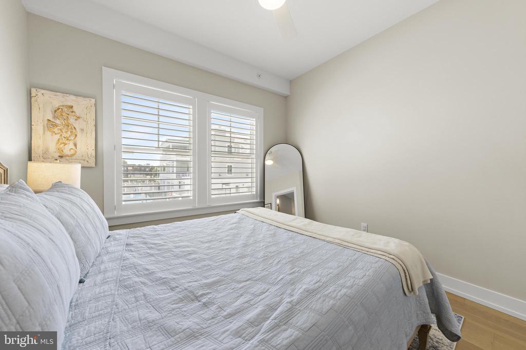 2600 LONG BEACH BOULEVARD Unit: 8