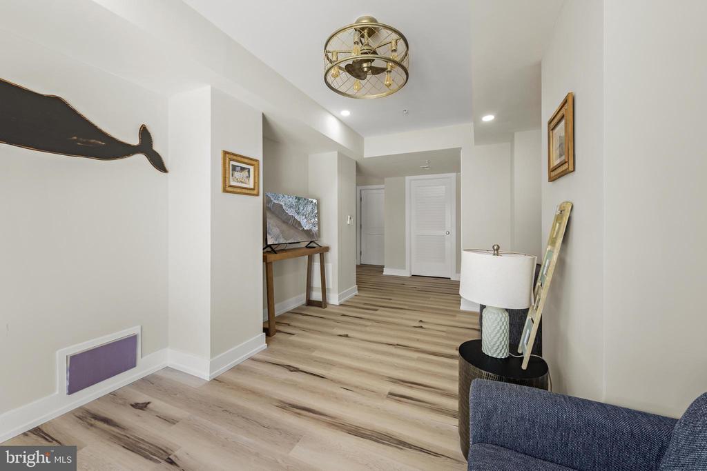 2600 LONG BEACH BOULEVARD Unit: 8