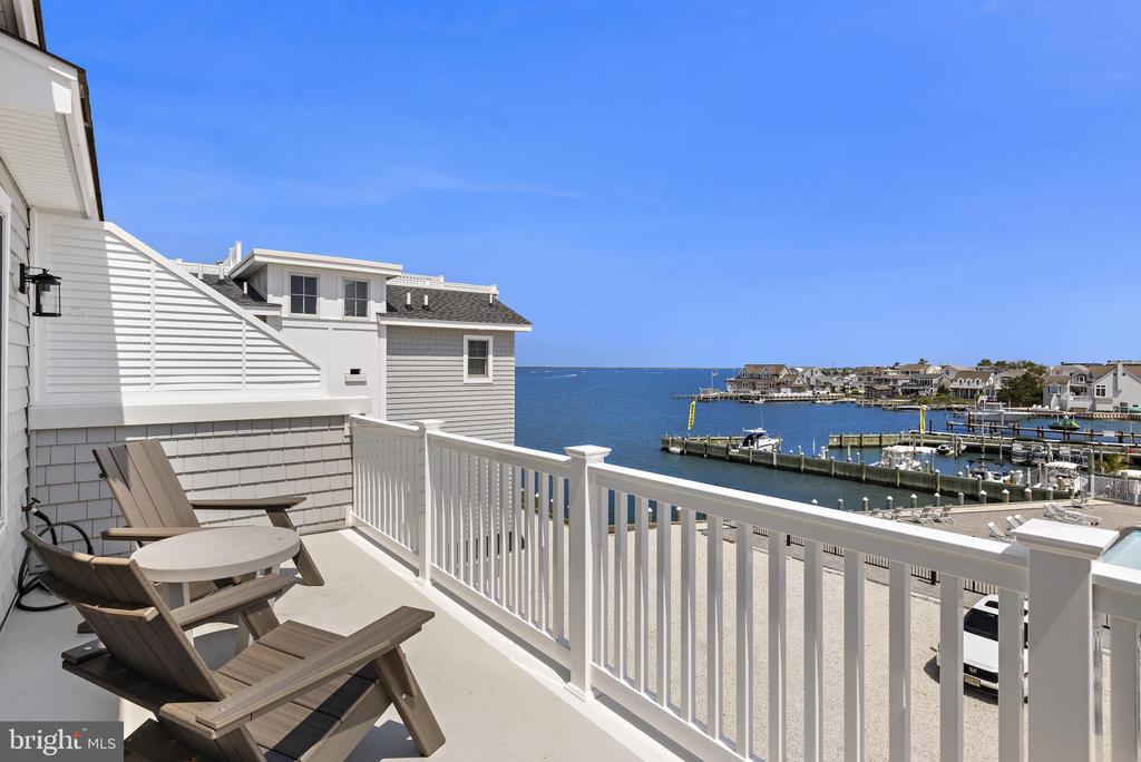 2600 LONG BEACH BOULEVARD Unit: 8