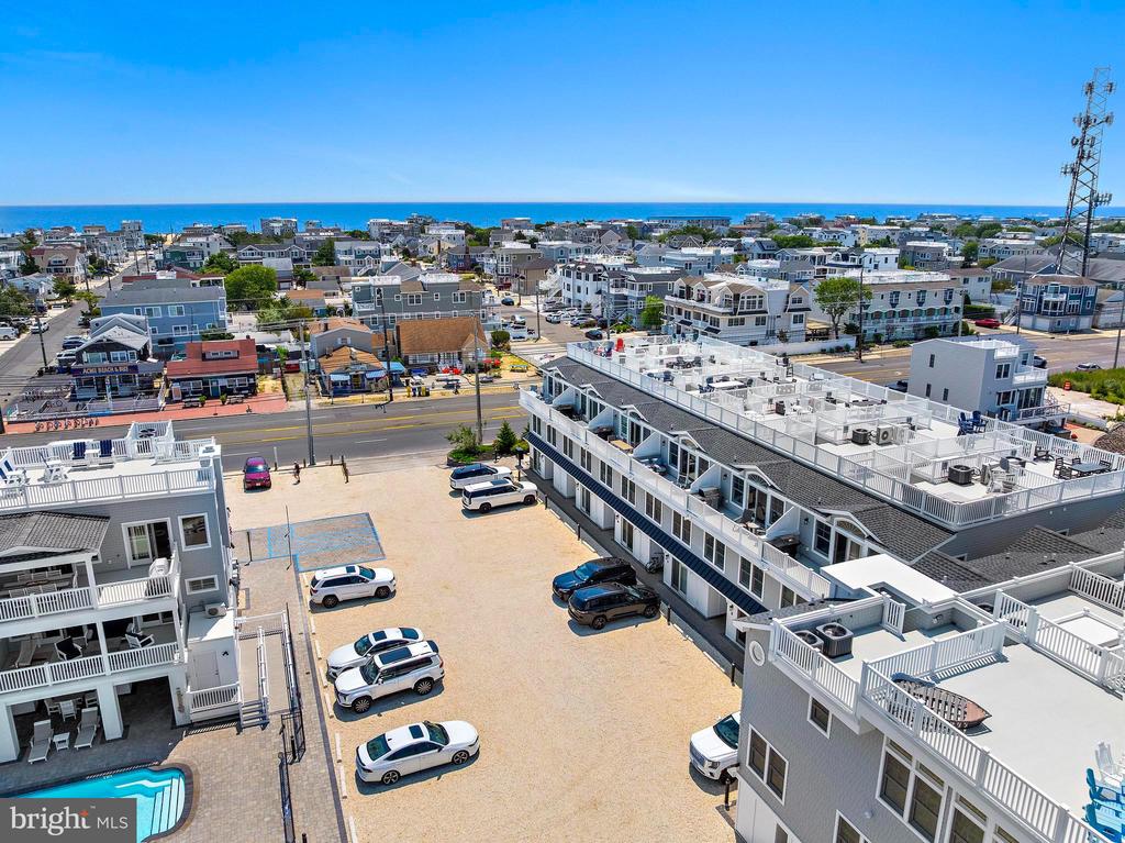 2600 LONG BEACH BOULEVARD Unit: 8