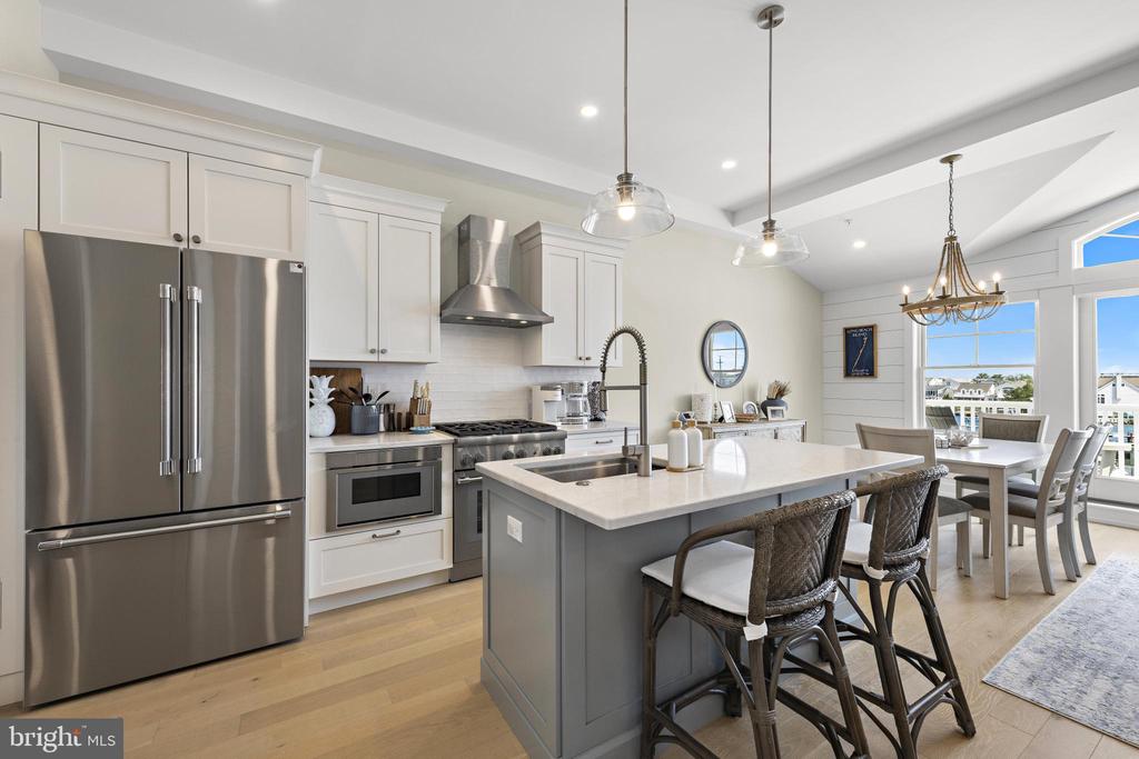 2600 LONG BEACH BOULEVARD Unit: 8