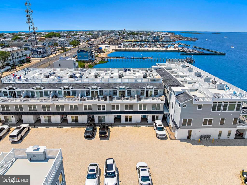 2600 LONG BEACH BOULEVARD Unit: 8