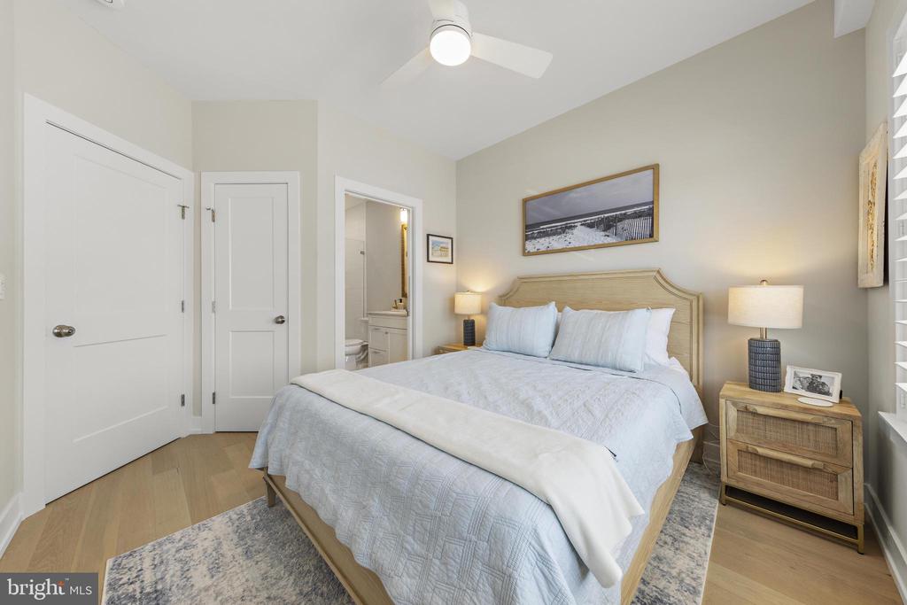2600 LONG BEACH BOULEVARD Unit: 8