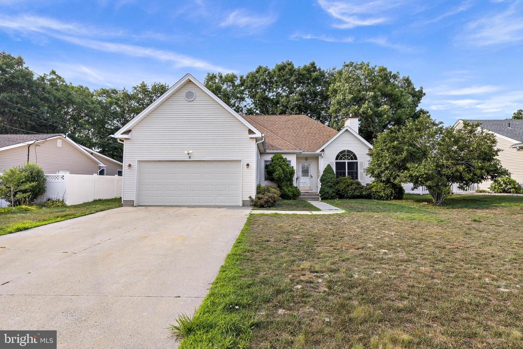 1016 BEACH LANE