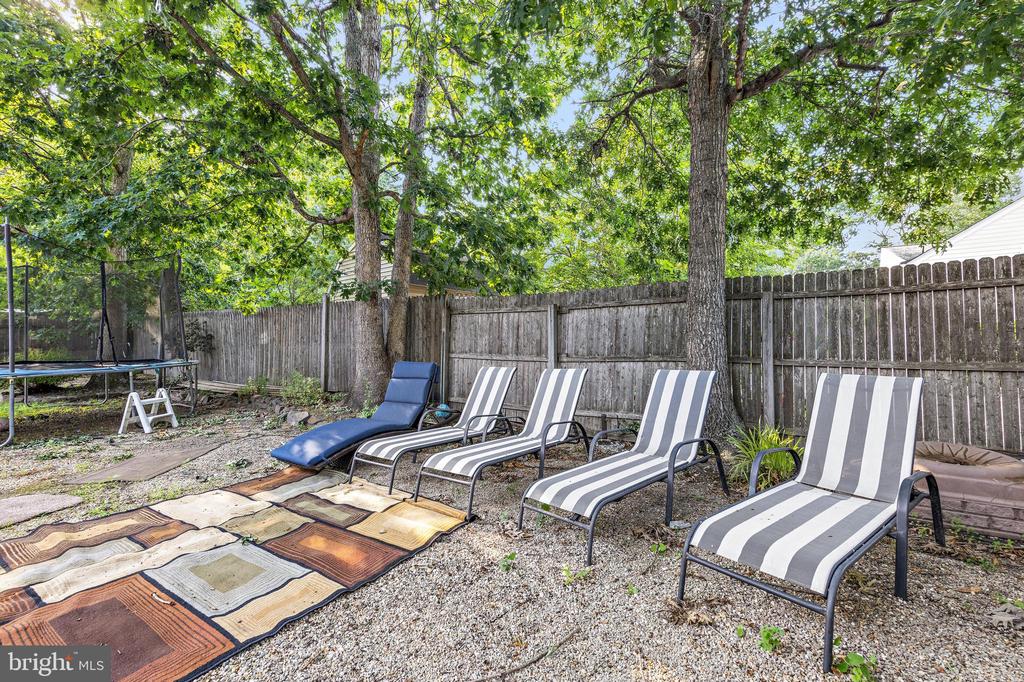1016 BEACH LANE