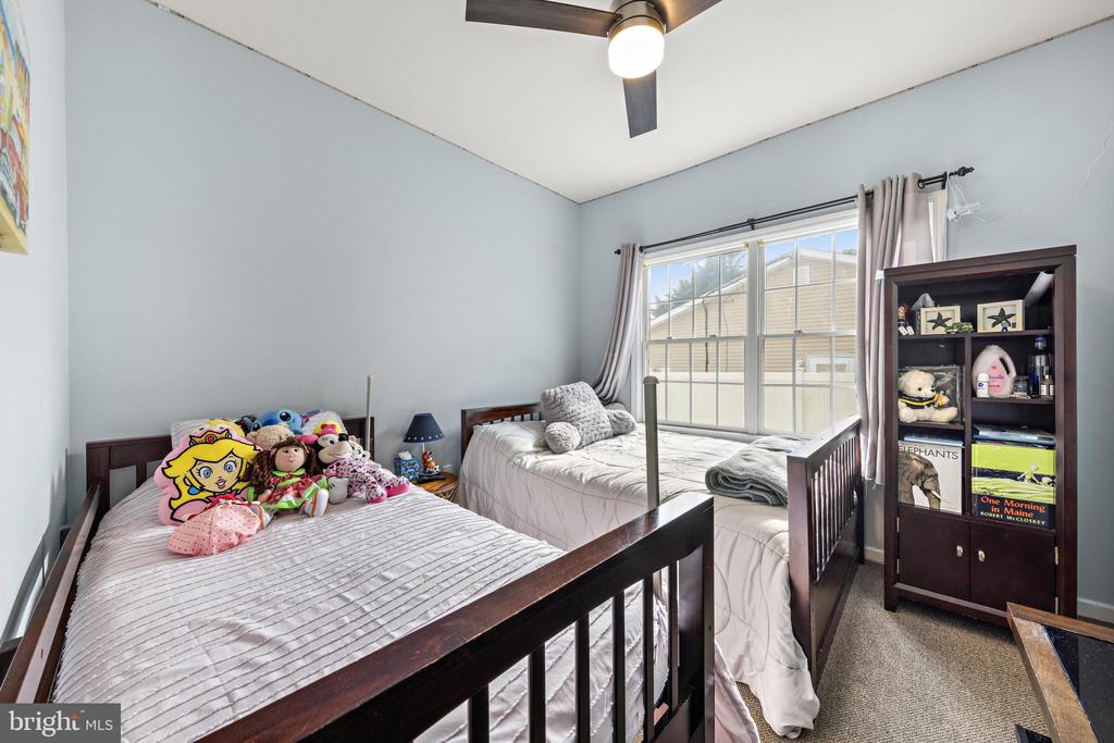 1016 BEACH LANE