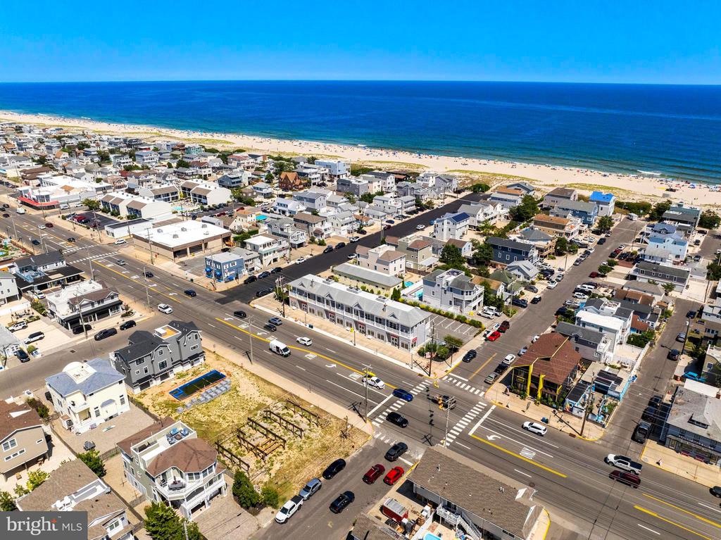 2500 LONG BEACH BOULEVARD Unit: A4