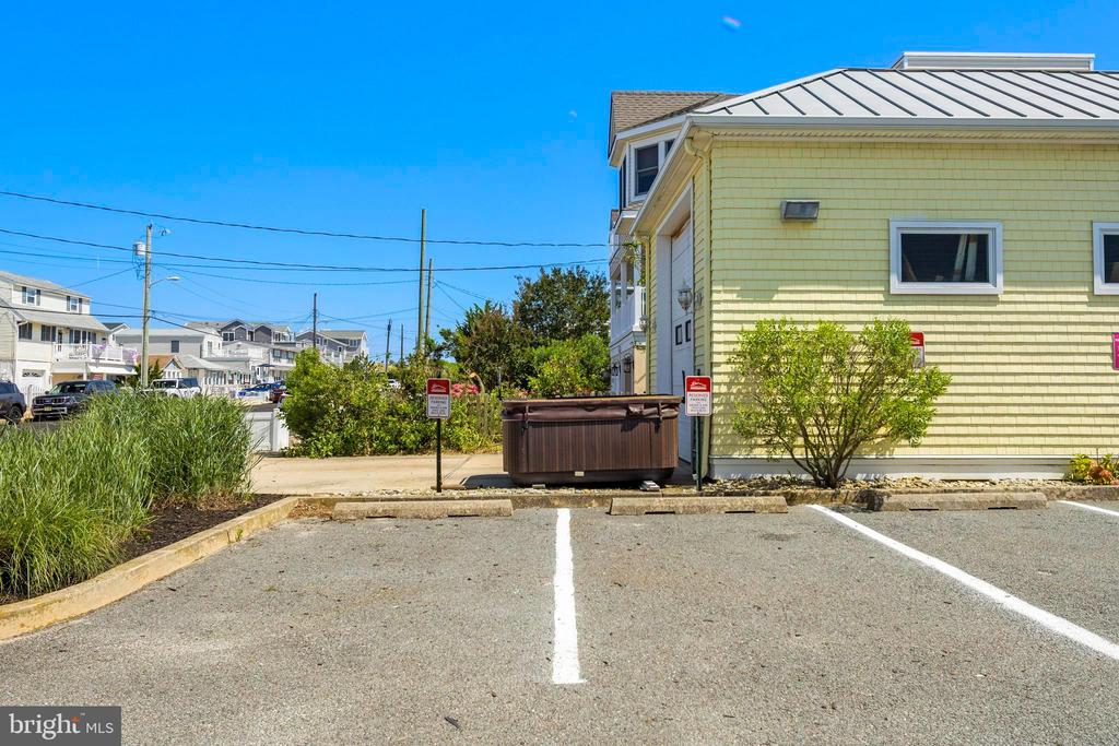 2500 LONG BEACH BOULEVARD Unit: A4