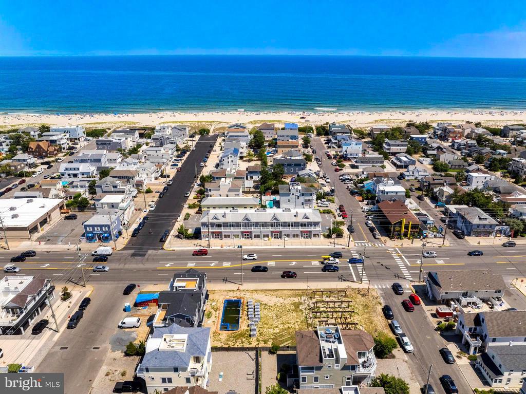 2500 LONG BEACH BOULEVARD Unit: A4
