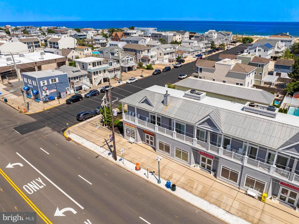 2500 LONG BEACH BOULEVARD Unit: A4