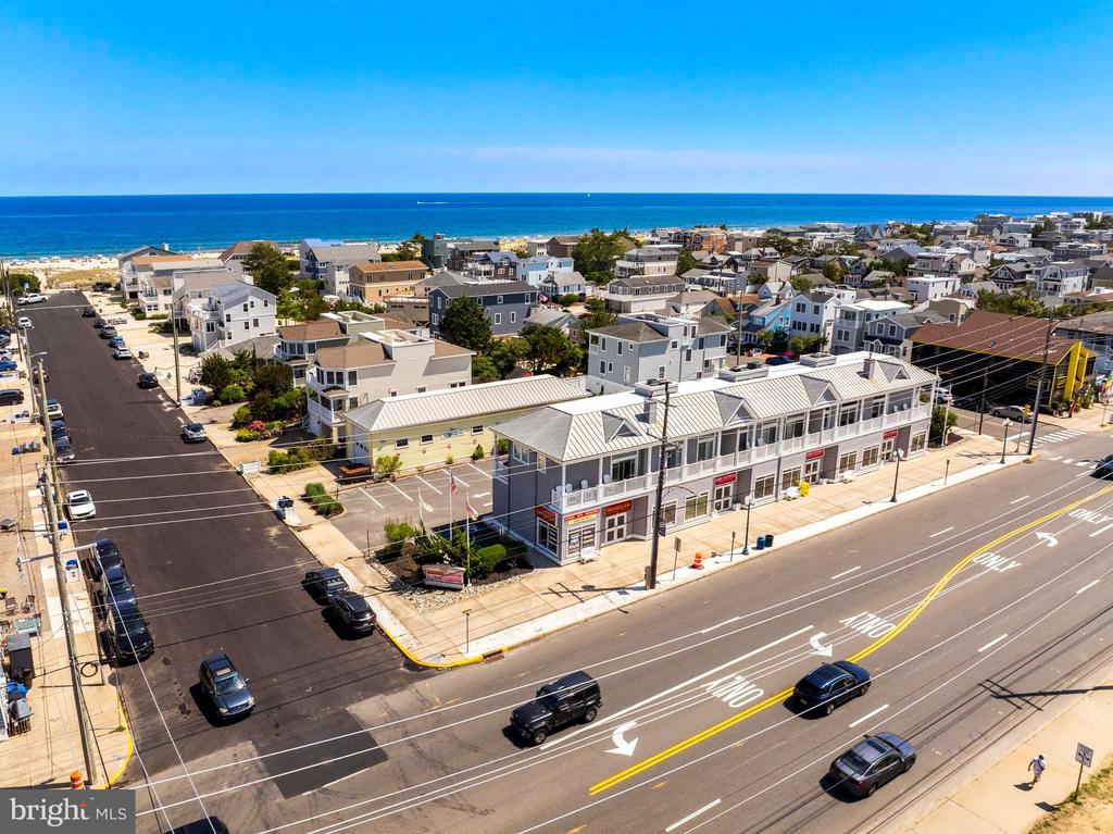 2500 LONG BEACH BOULEVARD Unit: A4