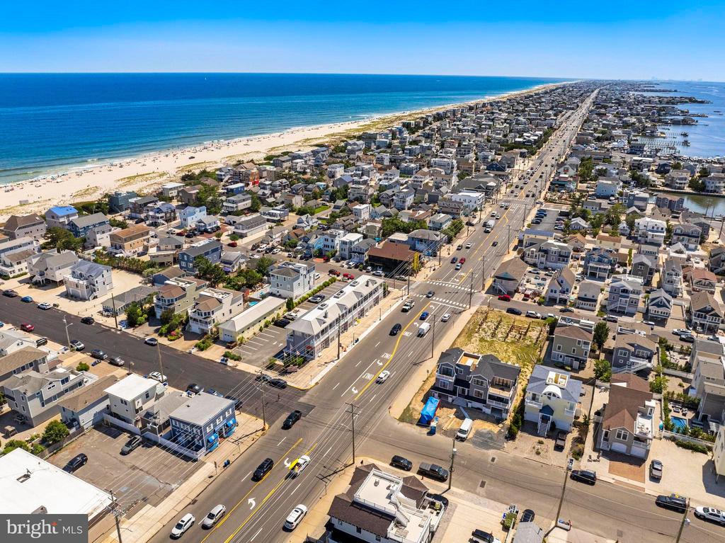 2500 LONG BEACH BOULEVARD Unit: A4