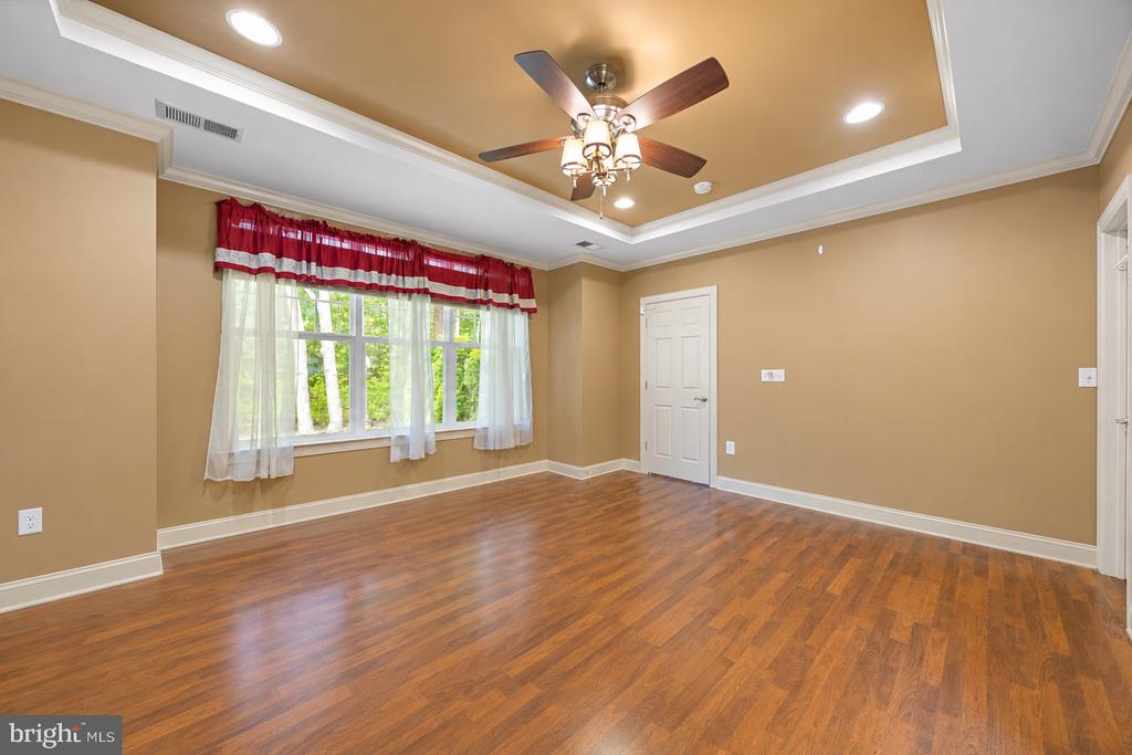256 NEWPORT WAY