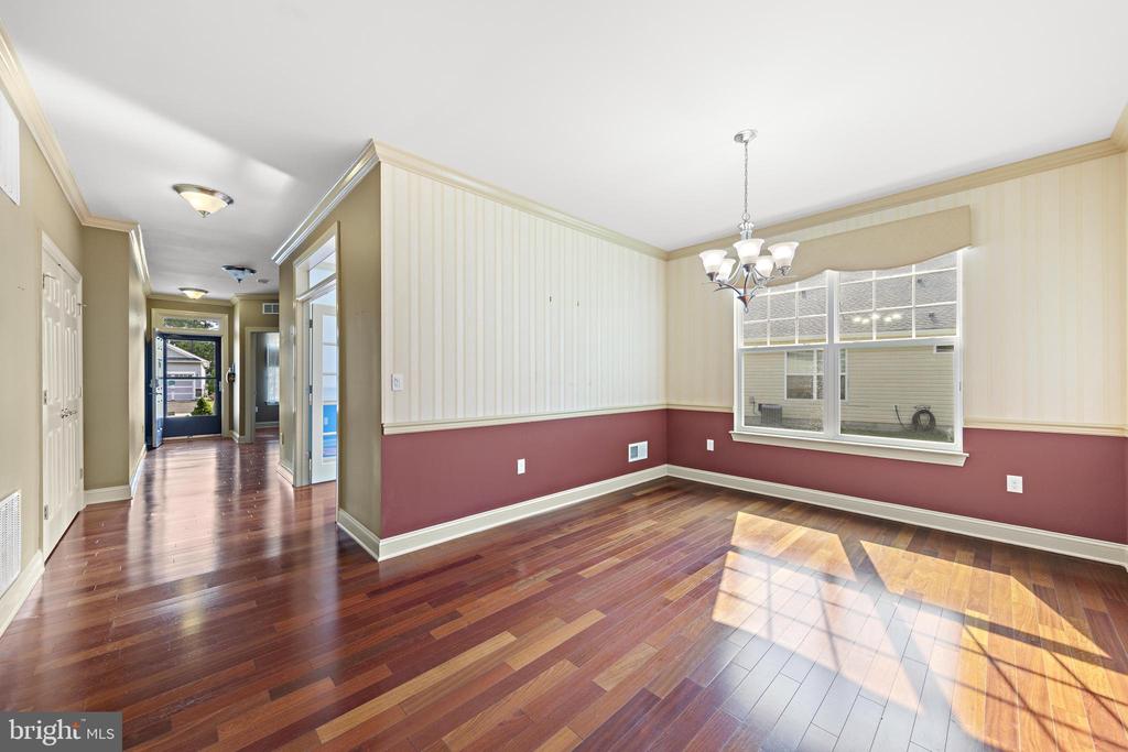 256 NEWPORT WAY