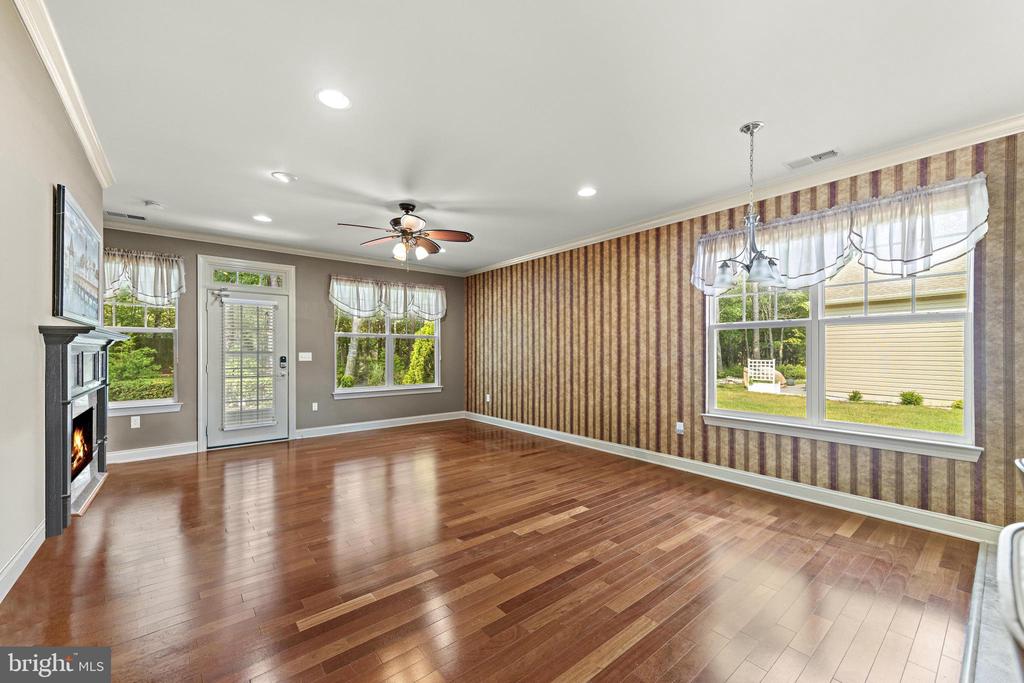 256 NEWPORT WAY