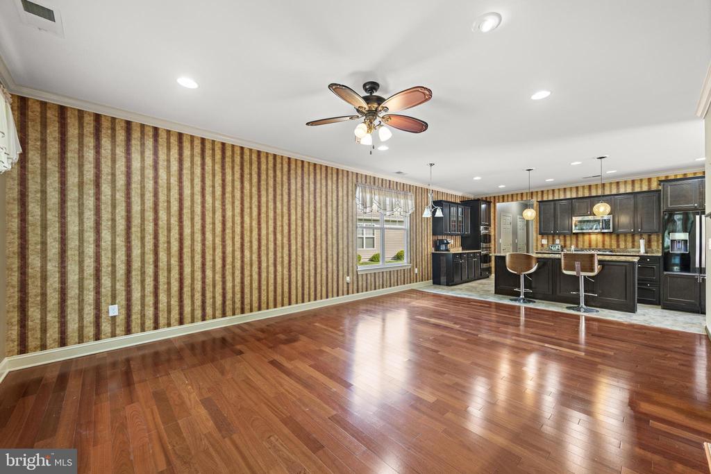 256 NEWPORT WAY
