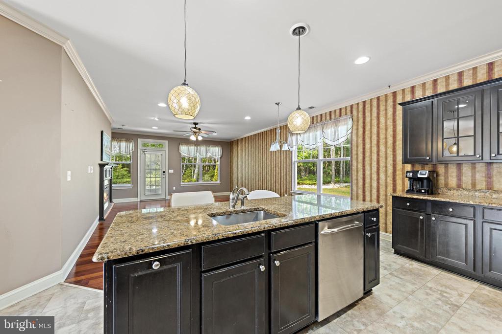 256 NEWPORT WAY