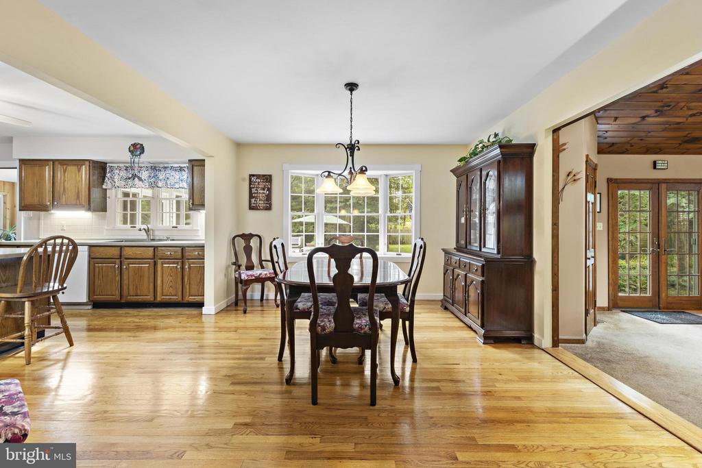 4 PINE OAK DRIVE