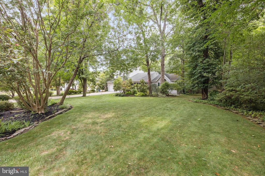 4 PINE OAK DRIVE