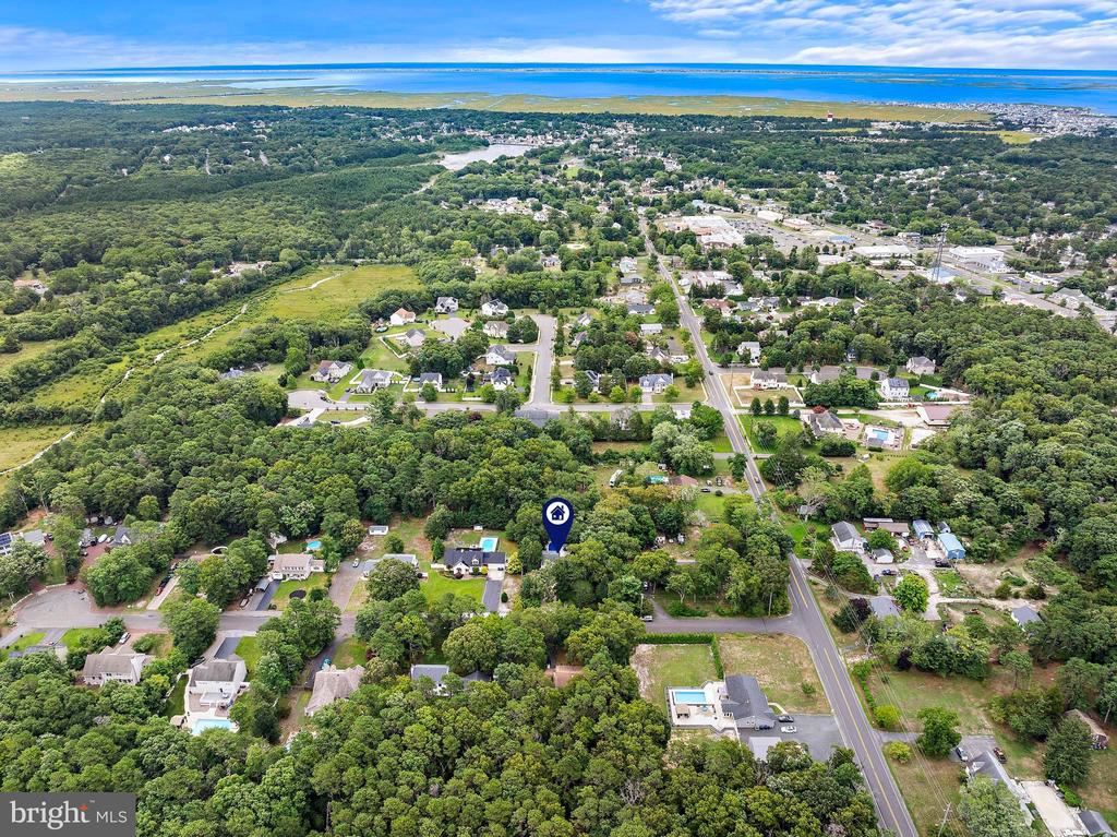 4 PINE OAK DRIVE