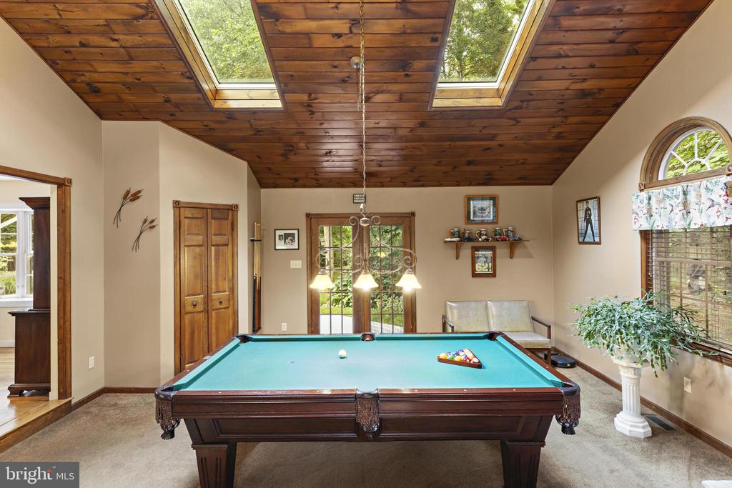 4 PINE OAK DRIVE