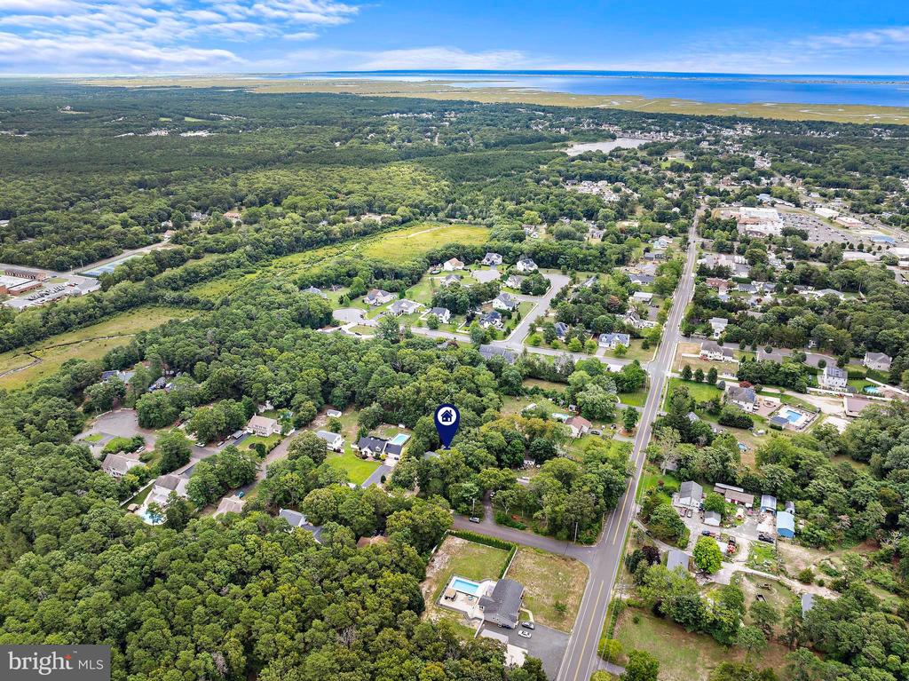 4 PINE OAK DRIVE