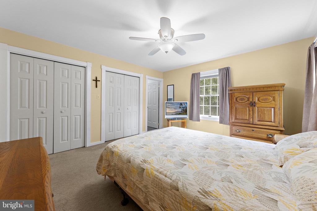 4 PINE OAK DRIVE
