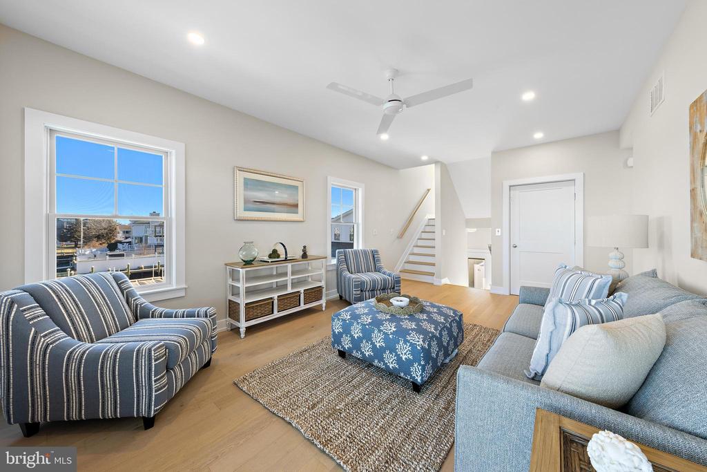 2600 LONG BEACH BOULEVARD Unit: 20