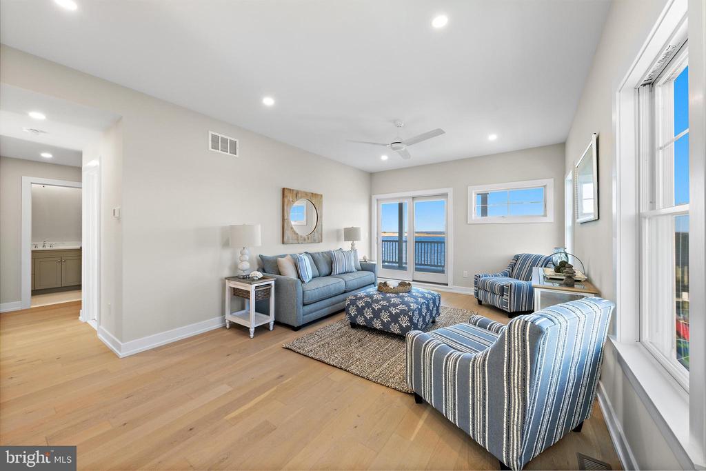 2600 LONG BEACH BOULEVARD Unit: 20