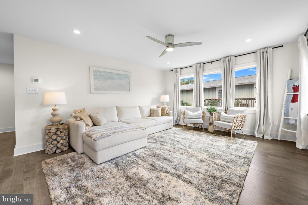 2 E 28TH STREET Unit: B