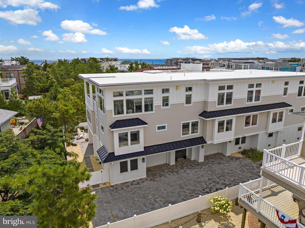 2 E 28TH STREET Unit: B