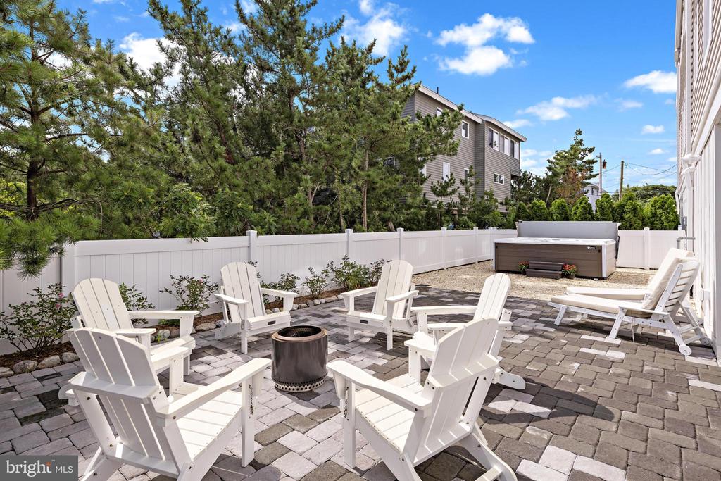 2 E 28TH STREET Unit: B