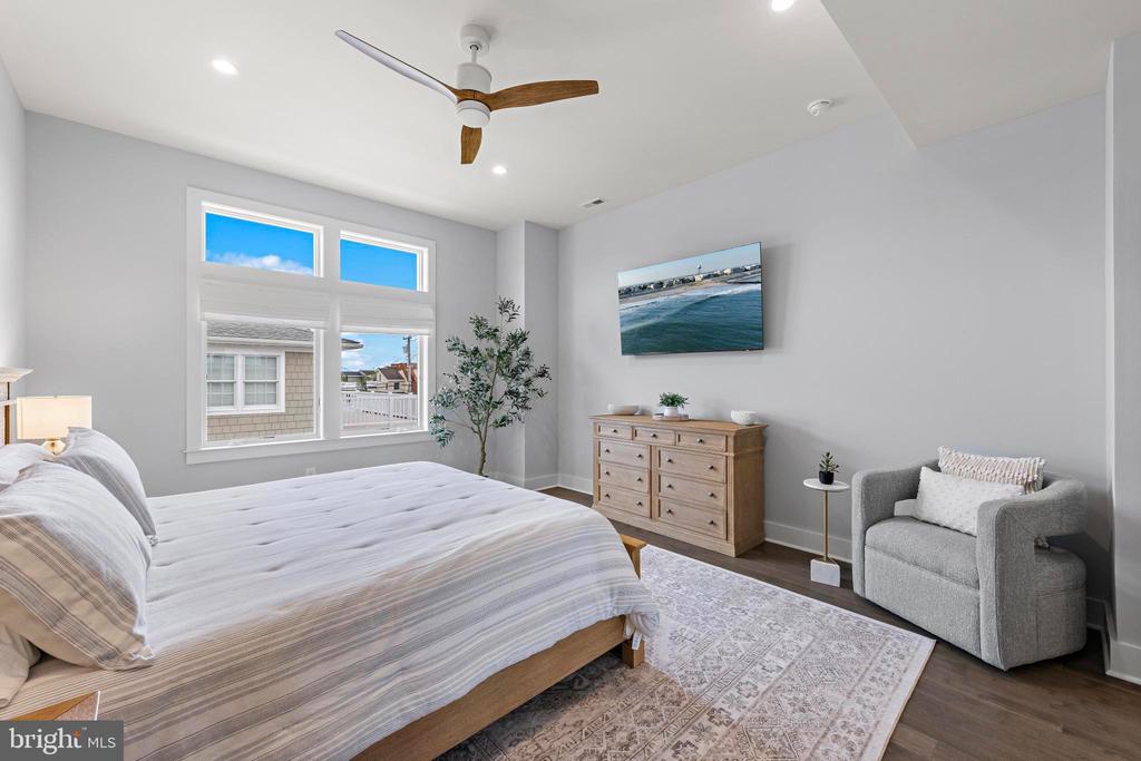 2 E 28TH STREET Unit: B