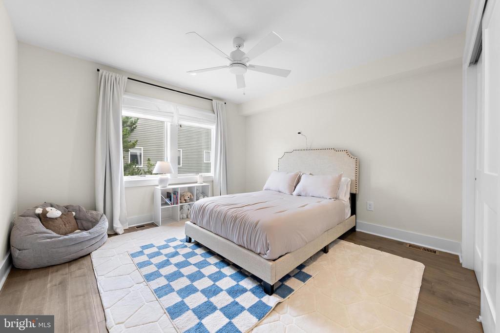 2 E 28TH STREET Unit: B