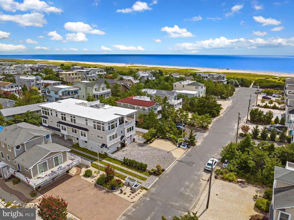 2 E 28TH STREET Unit: B