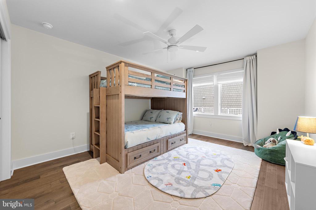 2 E 28TH STREET Unit: B