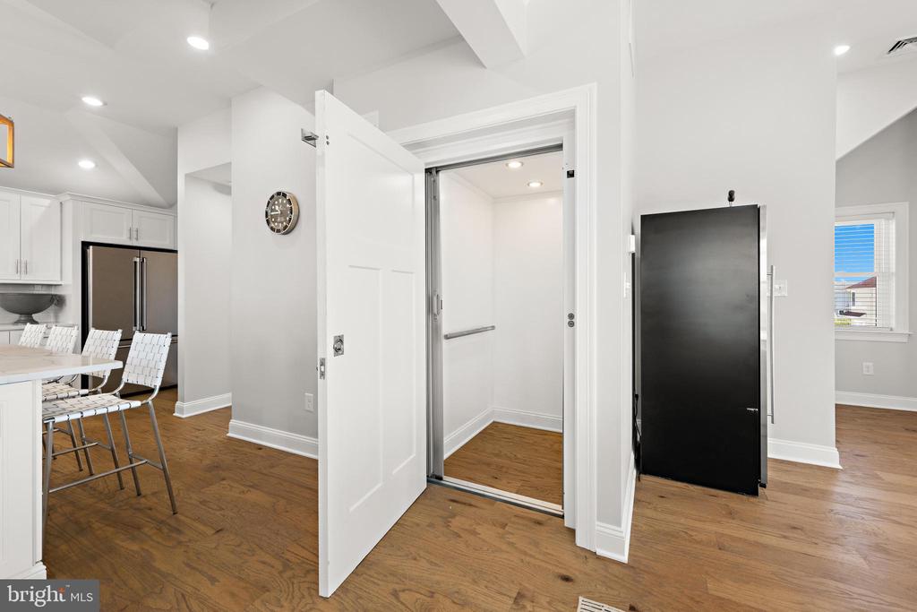 51 N 21ST STREET
