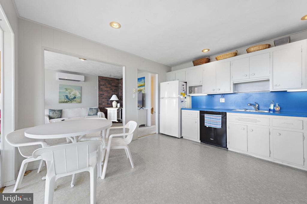 4709 OCEAN BOULEVARD