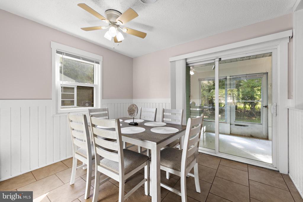 231 LEXINGTON DRIVE