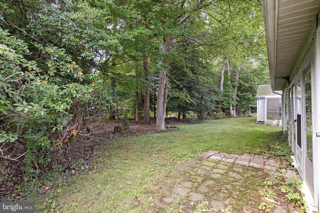 231 LEXINGTON DRIVE