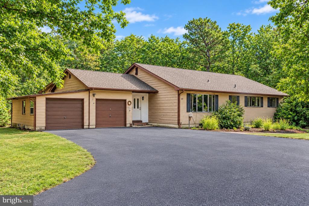 23 ARLENE DRIVE
