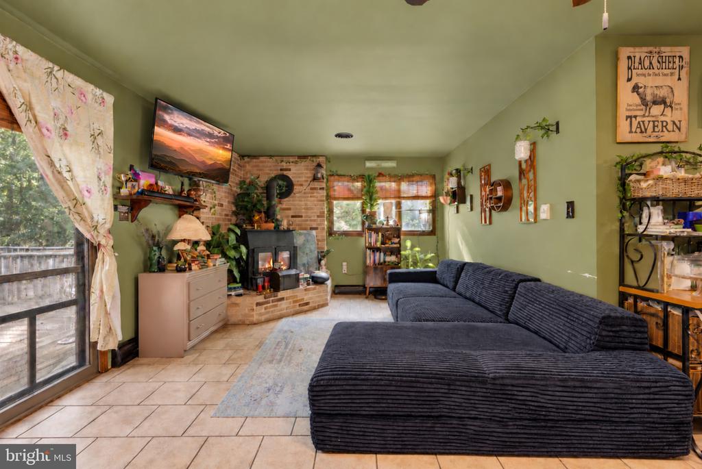 23 ARLENE DRIVE