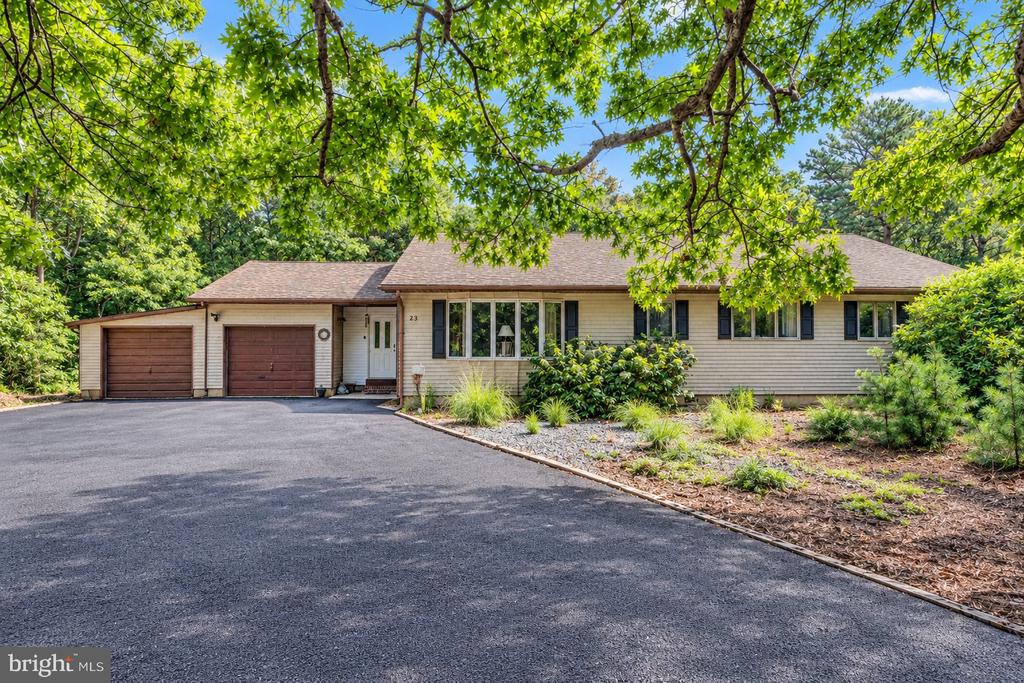23 ARLENE DRIVE