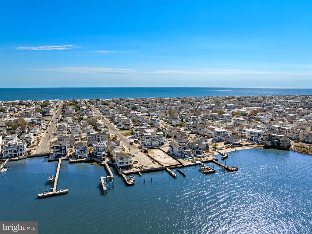 1715 BAY TERRACE Unit: U-B