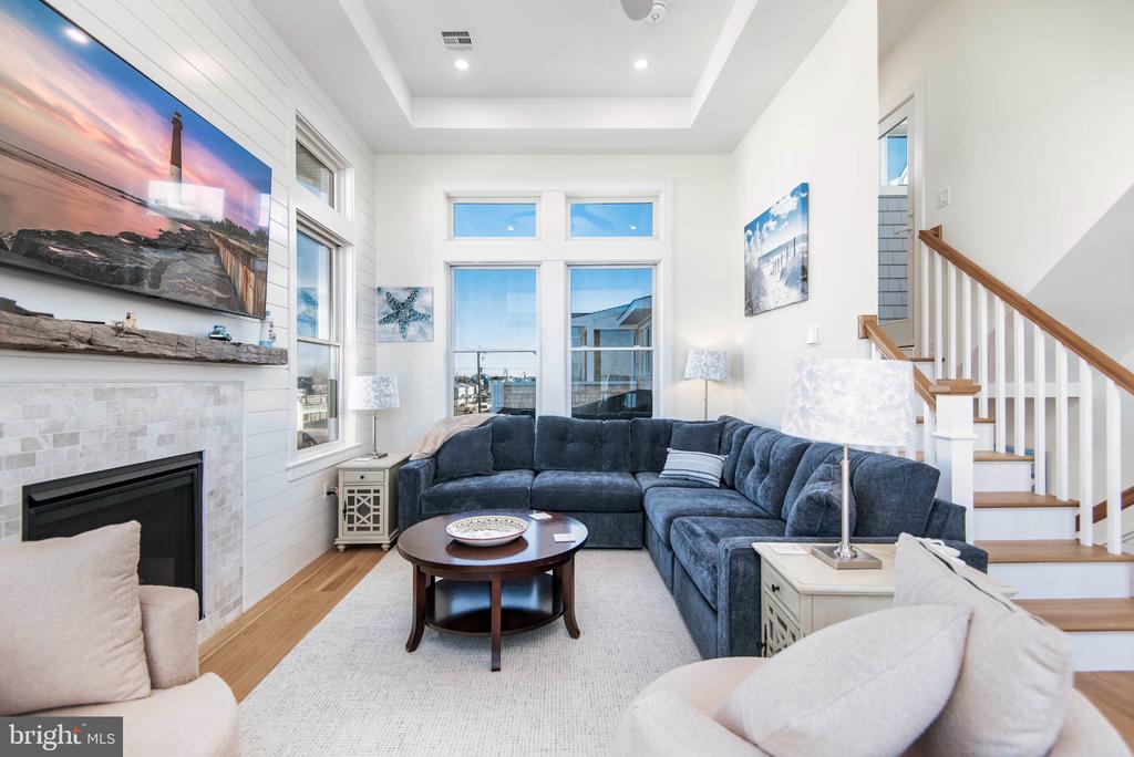 1715 BAY TERRACE Unit: U-B