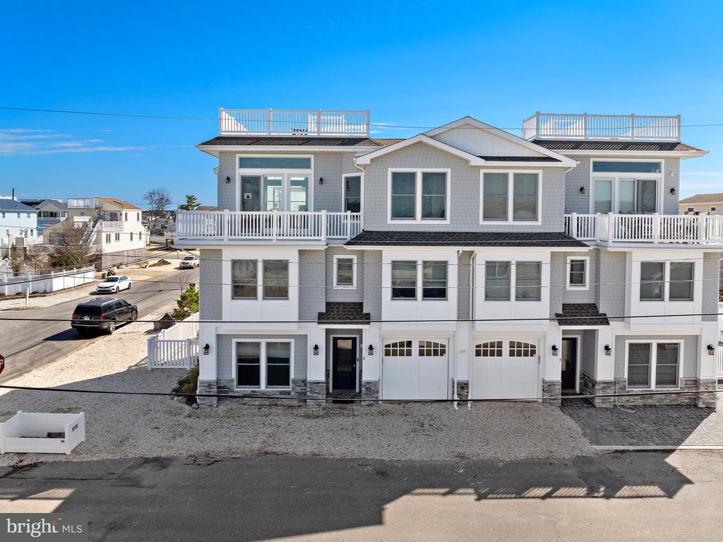 1715 BAY TERRACE Unit: U-B