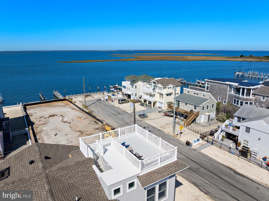 1715 BAY TERRACE Unit: U-B