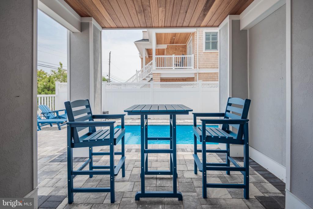 1715 BAY TERRACE Unit: U-B