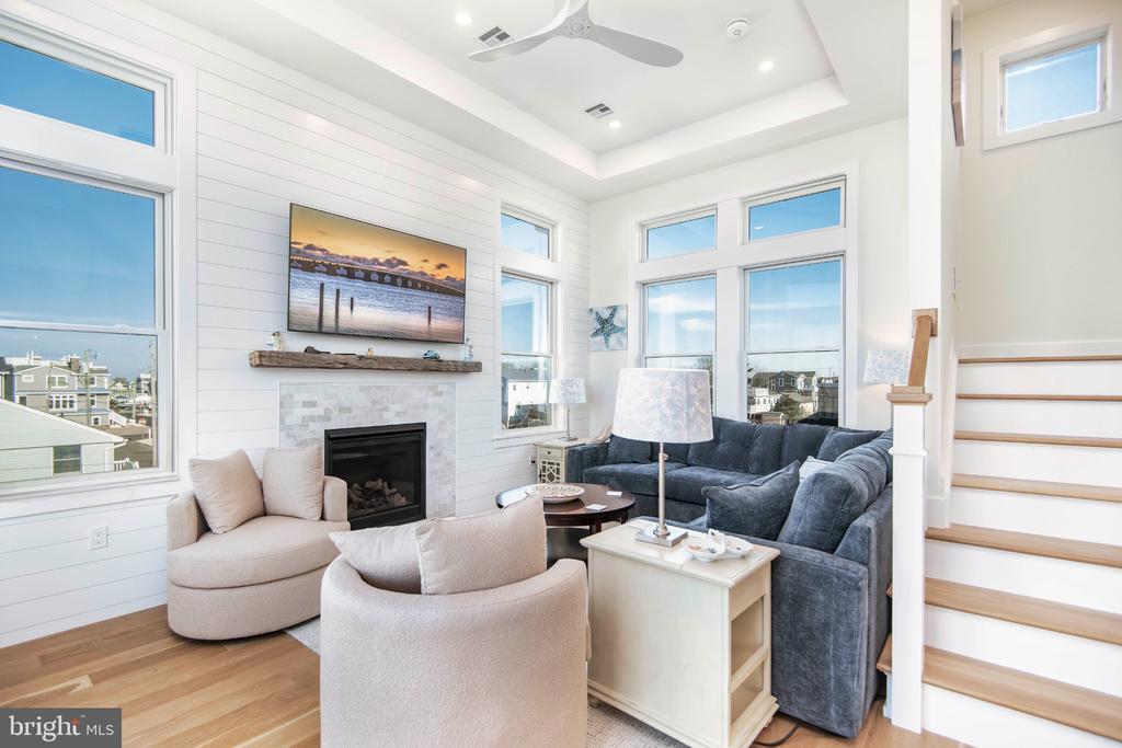 1715 BAY TERRACE Unit: U-B