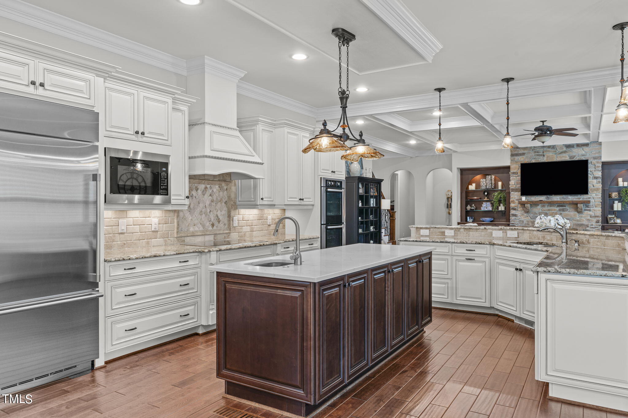 610 Hawks Ridge Court